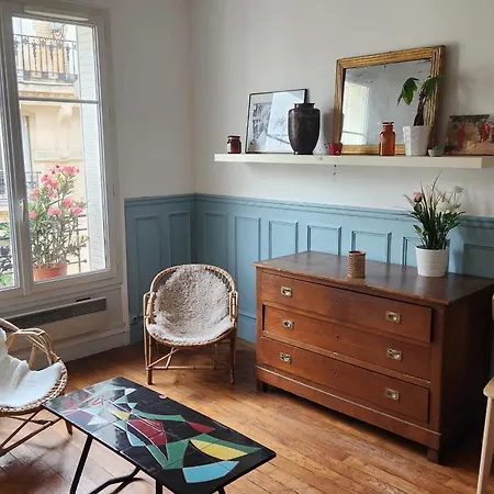 Between Les Batignolles And Montmartre Apartment Paris